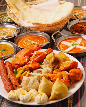 �ߐ��w�{�i�J���[�ƃ^���h���[�̓X�T�_�i���X�g�����A���h�o�[